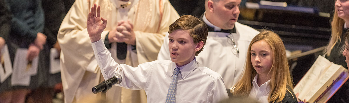 Lower School students during an Oak Knoll prayer service