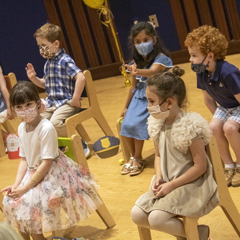 Oak Knoll Graduates First-Ever Pre-K Class from the Little Acorns