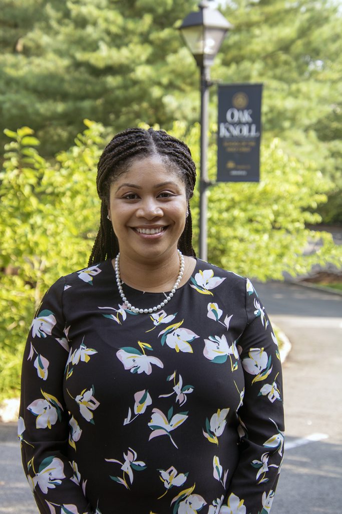 Melissa Miller has joined Oak Knoll School of the Holy Child as Director of Diversity, Equity, Inclusion and Justice (DEIJ). Miller brings steep experience in DEIJ, admissions, special events, and donor relations from Newark Academy where she most recently served as the school’s Assistant Director of Admissions.